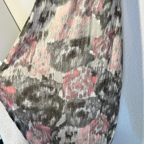 Floral Print Scarf Gray Pink Lightweight Fashion Accessory Shawl Wrap - Picture 3 of 4